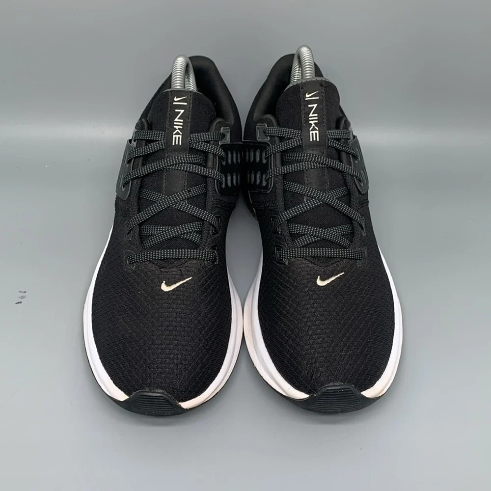 Nike Air Max Bella TR 4 Black Running Shoes CW3398-002‎ Women's Sz 9